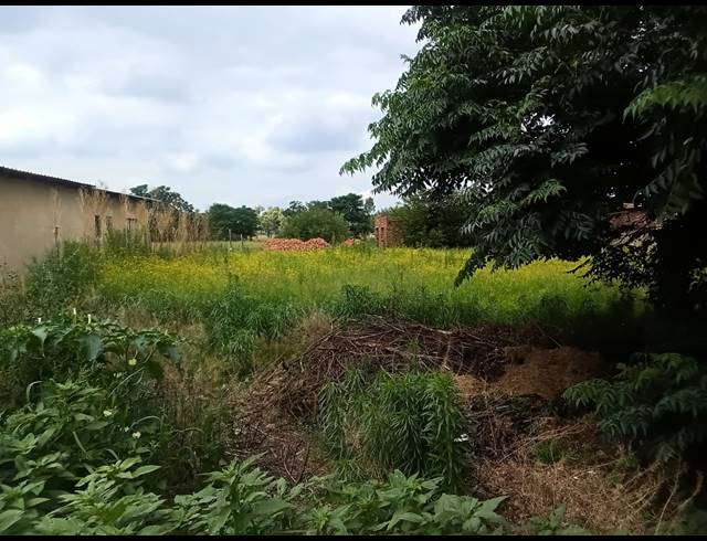 1,044M² VACANT LAND FOR SALE IN KOOKRUS
